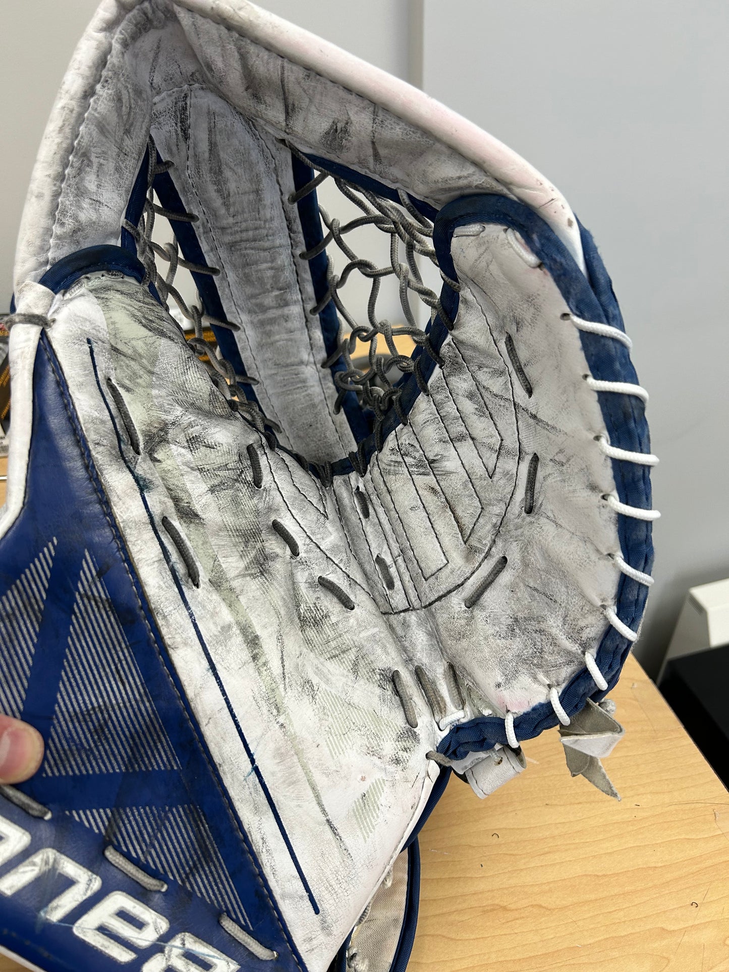 Goalie Glove Perimeter Lacing